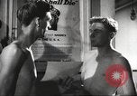 Immagine di Nutrizione soldato nella seconda guerra mondiale United States USA, 1943, secondo 30 filmato di repertorio 65675066585