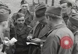 Standbild Congressional Gruppe in Camp Lucky Strike Saint Valery Frankreich, 1945, aus Sekunde 4 historischem Filmmaterial Videoclip 65675066602