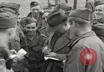 Standbild Congressional Gruppe in Camp Lucky Strike Saint Valery Frankreich, 1945, aus Sekunde 8 historischem Filmmaterial Videoclip 65675066602