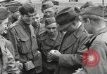 Standbild Congressional Gruppe in Camp Lucky Strike Saint Valery Frankreich, 1945, aus Sekunde 18 historischem Filmmaterial Videoclip 65675066602