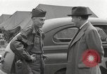 Standbild Congressional Gruppe in Camp Lucky Strike Saint Valery Frankreich, 1945, aus Sekunde 22 historischem Filmmaterial Videoclip 65675066602