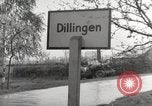 Image des prisonniers de guerre allemands Dillingen Allemagne, 1945, de la seconde 18 séquences d'archives historiques vidéo 65675066609