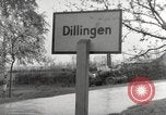 Image des prisonniers de guerre allemands Dillingen Allemagne, 1945, de la seconde 19 séquences d'archives historiques vidéo 65675066609