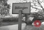 Image des prisonniers de guerre allemands Dillingen Allemagne, 1945, de la seconde 21 séquences d'archives historiques vidéo 65675066609