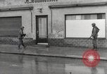 Image des prisonniers de guerre allemands Dillingen Allemagne, 1945, de la seconde 23 séquences d'archives historiques vidéo 65675066609