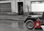 Image des prisonniers de guerre allemands Dillingen Allemagne, 1945, de la seconde 46 séquences d'archives historiques vidéo 65675066609