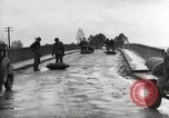 Standbild US Army Kreuze Donau bei Dillingen Dillingen Deutschland, 1945, aus Sekunde 4 historischem Filmmaterial Videoclip 65675066610