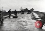 Standbild US Army Kreuze Donau bei Dillingen Dillingen Deutschland, 1945, aus Sekunde 6 historischem Filmmaterial Videoclip 65675066610