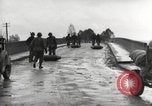 Standbild US Army Kreuze Donau bei Dillingen Dillingen Deutschland, 1945, aus Sekunde 9 historischem Filmmaterial Videoclip 65675066610