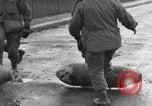 Standbild US Army Kreuze Donau bei Dillingen Dillingen Deutschland, 1945, aus Sekunde 19 historischem Filmmaterial Videoclip 65675066610