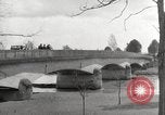 Standbild US Army Kreuze Donau bei Dillingen Dillingen Deutschland, 1945, aus Sekunde 31 historischem Filmmaterial Videoclip 65675066610