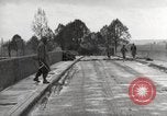 Standbild US Army Kreuze Donau bei Dillingen Dillingen Deutschland, 1945, aus Sekunde 46 historischem Filmmaterial Videoclip 65675066610