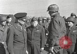Standbild General Eisenhower Cherbourg Frankreich, 1945, aus Sekunde 52 historischem Filmmaterial Videoclip 65675066626