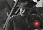 Standbild General Eisenhower Cherbourg Frankreich, 1945, aus Sekunde 15 historischem Filmmaterial Videoclip 65675066628