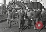 Standbild General Eisenhower Cherbourg Frankreich, 1945, aus Sekunde 21 historischem Filmmaterial Videoclip 65675066628