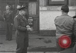 Standbild General Eisenhower Cherbourg Frankreich, 1945, aus Sekunde 16 historischem Filmmaterial Videoclip 65675066629