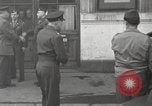 Standbild General Eisenhower Cherbourg Frankreich, 1945, aus Sekunde 17 historischem Filmmaterial Videoclip 65675066629