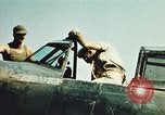 Immagine di P-47 velivoli Thunderbolt Italia, 1944, secondo 53 filmato di repertorio 65675066633
