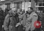 Immagine di Persone famose rilasciato dalle prigioni naziste Germania, 1945, secondo 14 filmato di repertorio 65675066636