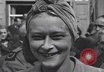 Immagine di Persone famose rilasciato dalle prigioni naziste Germania, 1945, secondo 50 filmato di repertorio 65675066636