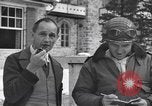 Standbild Befreite Häftlinge aus den Gefängnissen der Nazis Deutschland, 1945, aus Sekunde 34 historischem Filmmaterial Videoclip 65675066637