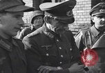 Standbild Übergabe des deutschen Generals Kurt Dittmar Magdeburg Deutschland, 1945, aus Sekunde 20 historischem Filmmaterial Videoclip 65675066638