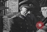 Standbild Übergabe des deutschen Generals Kurt Dittmar Magdeburg Deutschland, 1945, aus Sekunde 24 historischem Filmmaterial Videoclip 65675066638