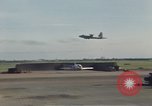 Standbild C-117 Flugzeugen Hummer Saigon Vietnam, 1966, aus Sekunde 22 historischem Filmmaterial Videoclip 65675066674
