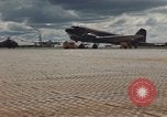 Standbild C-117 Flugzeugen Hummer Saigon Vietnam, 1966, aus Sekunde 45 historischem Filmmaterial Videoclip 65675066674