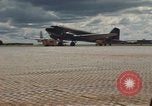 Standbild C-117 Flugzeugen Hummer Saigon Vietnam, 1966, aus Sekunde 51 historischem Filmmaterial Videoclip 65675066674