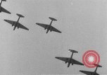 Standbild japanischen Mitsubishi Ki-2 Bomber China, 1940, aus Sekunde 56 historischem Filmmaterial Videoclip 65675066682