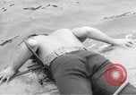 Standbild USS Ortolan Bergung japanischen U-Boot Pazifik, 1943, aus Sekunde 43 historischem Filmmaterial Videoclip 65675066728