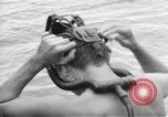 Standbild USS Ortolan Bergung japanischen U-Boot Pazifik, 1943, aus Sekunde 55 historischem Filmmaterial Videoclip 65675066728