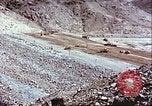 Image Morrison et Knutsen company construction en Agghanistan Afghanistan, 1960, de la seconde 55 séquences d'archives historiques vidéo 65675066737
