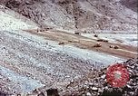 Image Morrison et Knutsen company construction en Agghanistan Afghanistan, 1960, de la seconde 56 séquences d'archives historiques vidéo 65675066737