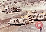 Image Morrison et Knutsen company construction en Agghanistan Afghanistan, 1960, de la seconde 61 séquences d'archives historiques vidéo 65675066737