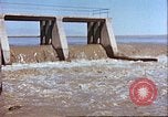 Image Morrison et Knudson Company Construction de barrages et canaux d'irrigation en Afghanistan Afghanistan, 1950, de la seconde 58 séquences d'archives historiques vidéo 65675066743