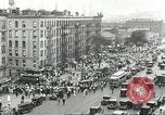 Immagine di Il corteo funebre per i comunisti Harlem New York City USA, 1930, secondo 10 filmato di repertorio 65675066771