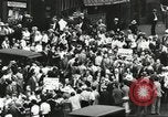 Immagine di Il corteo funebre per i comunisti Harlem New York City USA, 1930, secondo 31 filmato di repertorio 65675066771