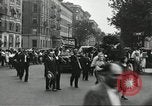 Immagine di Il corteo funebre per i comunisti Harlem New York City USA, 1930, secondo 43 filmato di repertorio 65675066771