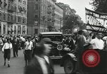 Immagine di Il corteo funebre per i comunisti Harlem New York City USA, 1930, secondo 54 filmato di repertorio 65675066771