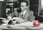 Immagine di Afroamericano fa canestro di canna Nashville Tennessee USA, 1937, secondo 3 filmato di repertorio 65675066776