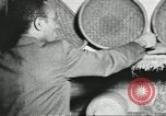 Immagine di Afroamericano fa canestro di canna Nashville Tennessee USA, 1937, secondo 31 filmato di repertorio 65675066776