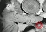 Immagine di Afroamericano fa canestro di canna Nashville Tennessee USA, 1937, secondo 33 filmato di repertorio 65675066776