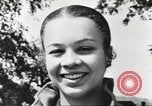 Standbild Afroamerikanische männliche und weibliche College-Studenten Nashville Tennessee USA, 1937, aus Sekunde 39 historischem Filmmaterial Videoclip 65675066777