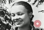 Standbild Afroamerikanische männliche und weibliche College-Studenten Nashville Tennessee USA, 1937, aus Sekunde 41 historischem Filmmaterial Videoclip 65675066777