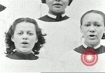 Standbild Afroamerikanischer Hochschulchor Nashville Tennessee USA, 1937, aus Sekunde 10 historischem Filmmaterial Videoclip 65675066779