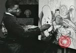Standbild Hale Woodruff unterrichtet afroamerikanische Studenten Atlanta Georgia USA, 1937, aus Sekunde 51 historischem Filmmaterial Videoclip 65675066796