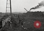 Standbild Phosphat mine United States USA, 1920, aus Sekunde 10 historischem Filmmaterial Videoclip 65675066797