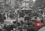 Standbild Mardi Gras New Orleans Louisiana USA, 1920, aus Sekunde 3 historischem Filmmaterial Videoclip 65675066799
